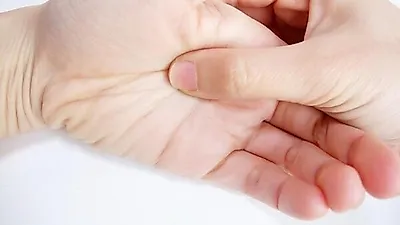 명절 증후군으로 고생하는 사랑하는 가족을 위한 마사지 법