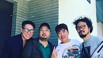 윤종신, 절친들과 인증샷 공개.."훈훈해"