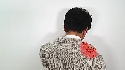 [관절치료] '오십견', 기지개 자주 켜면 예방된다?