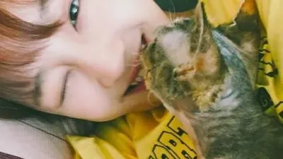 박보람, 반려묘 안은 채 다정다감 일상 공개