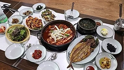 제주 중문 맛집 '그린정' 현지인이 인정한 제주의 전통 향토음식 속으로