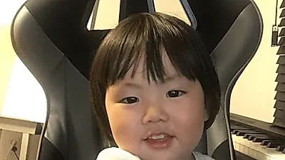 [스타☆톡] 홍영기♥이세용 둘째아들 나이 벌써 4살! 남편 똑 닮아 벌써부터 훈훈…