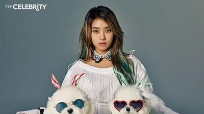 씨스타 보라, 반려견 설이-땀이 가족사진 "뿌듯뿌듯"