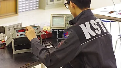 공군 항공정비 부사관 양성 교육기관 한국과학기술전문학교