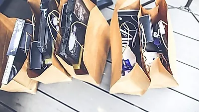 [해외여행꿀팁]  면세점 이용,  '이것'만은 알고가자…  일본·중국 면세한도는?