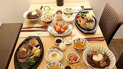 홍대 맛집 '히네꼬', 화려한 눈꽃 스테이크 정식 메뉴 선보여