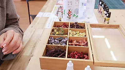 ‘제주 이야기’ 행원본점, 제주도 신혼여행 부부 방문시 천연 꽃 향수만들기 체험 무료 이벤트