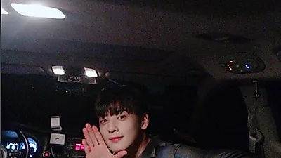 [스타☆톡] '내 아이디는 강남미인' 차은우, 차량 조수석에서 뒤돌아본 채 "너잖아"