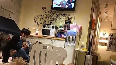 샤이니 키 반려견, TV 속 주인에게 시선 뺏겨