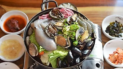 '한성식당', 제주 성산항 맛집으로 알려진 푸짐한 향토음식점!