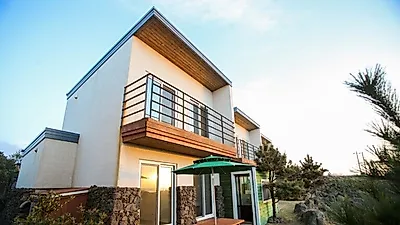 제주도 펜션 '바당정원' 제주도 이색독채팬션으로 주목받는가운데 많은 커플예약문의 이어져.