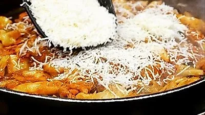 신도림 맛집 '이도식당', 줄 서서 먹는 닭갈비집으로 눈길