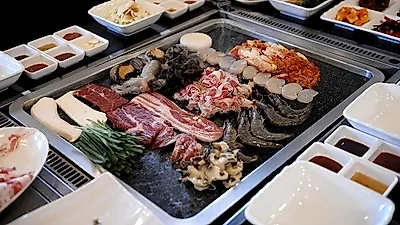 순천 맛집 '삼합한판', 순천 물빛축제 즐기고 신선한 해물삼합으로 건강 챙겨