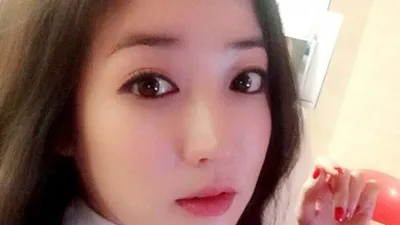 톡투유 최정원, 우윳빛처럼 뽀얀 피부와 눈부신 미모 '그저 감탄만'
