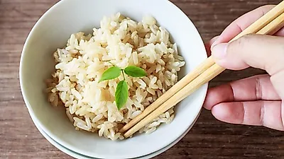 [효과적인단기간다이어트]  현미로 만든 밥  남녀노소에게 좋지만  먹는 법 제대로 알아야..  집에서 해볼 수 있는  현미밥 짓는법은?