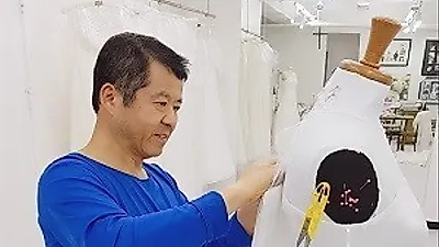 라파엘웨딩, 스드메 특가 99 패키지 및 결혼준비 메이크업하는 것을 볼 수 있어