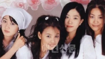 성유리, 추억의 핑클 시절 모습...'청순미 돋보이네'