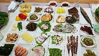 여수 맛집 '돌산용궁횟집', 남해 바다의 멋진 전망과 신선한 활어회 제공