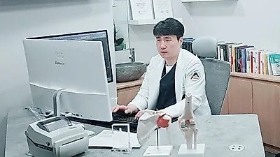 무심코 부딪히는 머리충격, 목디스크 가능성 높아져