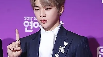 '이불 밖은 위험해' 강다니엘, "1시간 숙면...하루만 쉬고 싶다" 토로