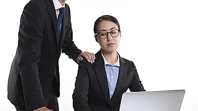 가부장제 피해자, 여성만이 아니야…남성도 신체 및 정신적 피해 입어