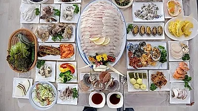 남쪽으로 떠나는 따뜻한 봄여행, 여수로… 여수맛집추천 원조대교회센터
