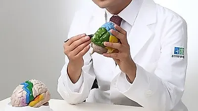 틱장애와 ADHD 및 사회성 부족, 정서 행동 문제의 연관성은?