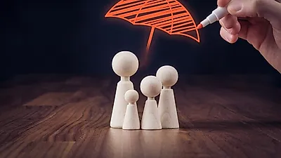 갱신형 암보험 VS 비갱신형 암보험…장·단점부터 합리적인 상품 선택하는 방법까지