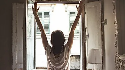 작은 목디스크  그냥 둘 경우  합병증 발생해…  목디스크의 원인 모음