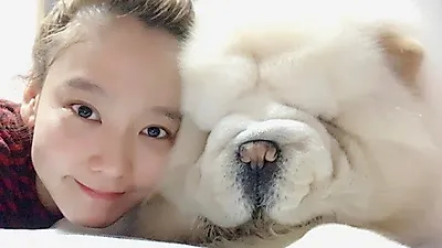 다나, 새하얀 반려견과 다정다감 셀카 공개