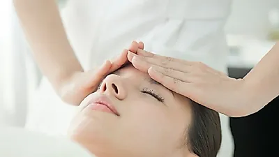 '체했을 때 손 따기'보다 간편하게 할 수 있는 '체했을 때 지압' 방법