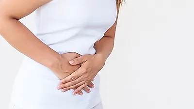 복통과 함께 찾아오는 설사, 좋은 음식과 예방법…'설사에 좋은 차와 과일 이후 먹는 음식'