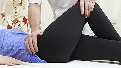 "아름다운 체형 원한다면 주목!"   도수치료,…디스크와 통증 물리쳐줘