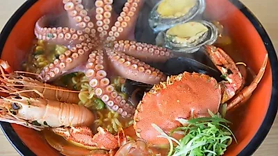 시원한 제주 애월 아침식사 맛집 '제주와함께라면', 푸짐한 해물 제공