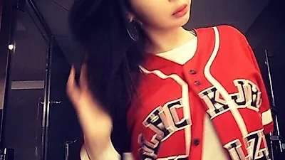 디네이션 왜 논란의 소지 있는 가수 받아 줬나··정보 없는 신생 회사의 패기? "노이즈 마케팅인가"