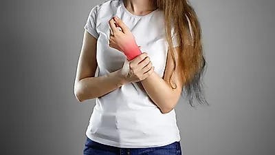 손목터널증후군 vs 손목건초염, 명절증후군 손목통증은 어떤 병?