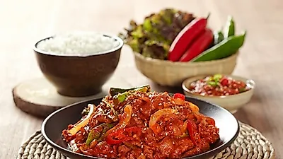 저녁 밥반찬으로는 백종원 제육볶음 레시피가 제격, 매콤한 제육볶음은 술 안주로도 맞춤