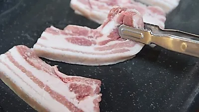 제주 표선 해비치 맛집 '남문식당', 제주산 고사리와 파김치, 흑돼지 제공