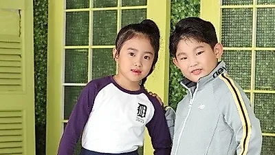 키즈모델선발대회를 통해 발굴된 키즈 모델 박지후, 박민찬 동갑내기 컨셉 화보 촬영마쳐