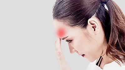 '뇌졸증 전조증상'   갑자기 시야 흐릿해져   "그냥 넘겨선 안돼요"