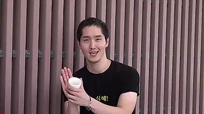 김호영 성북구 떡볶이 맛집 방문, 우연히 만난 배우 김사혁과의 재회
