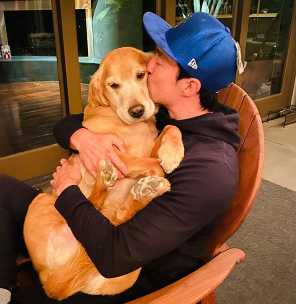  다니엘 헤니의 또 다른 반려견 '로스코' (사진출처 = Daniel Henney 인스타그램)