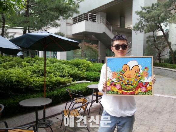 팝아티스트 한상윤 이번에도 유기견들을 위한 자선 전시에  참여,,