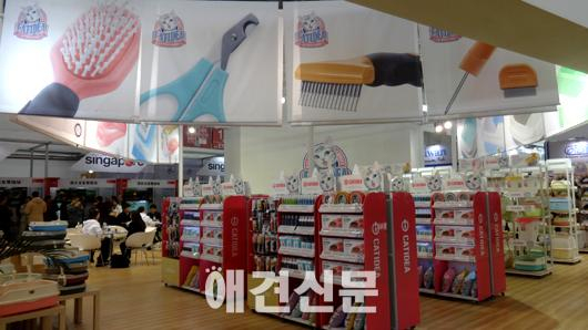 [포토]각양각색 참가업체들,중국 국제 애완용품 박람회 현장