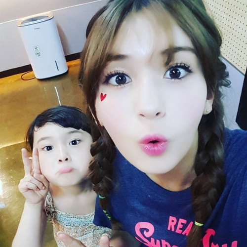 전소미, 비현실적 바비인형 인증샷 보니?...'이럴수가'