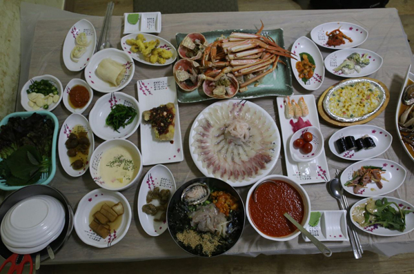 죽도시장 맛집, 삼형제 횟집 포항대게를 택배 진행