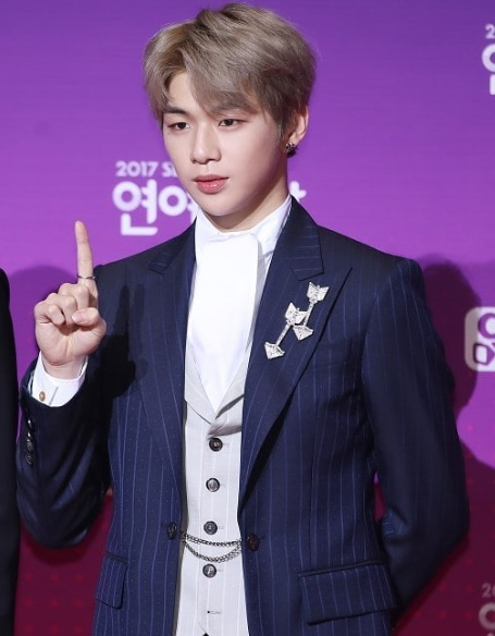 '이불 밖은 위험해' 강다니엘, "1시간 숙면...하루만 쉬고 싶다" 토로