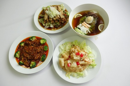 공간제약 없는 논현역 맛집을 찾는다면 취영루