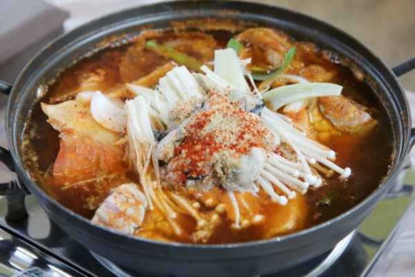 안면도 맛집 '꽃지꽃게집', 주꾸미&수산물 축제와 함께