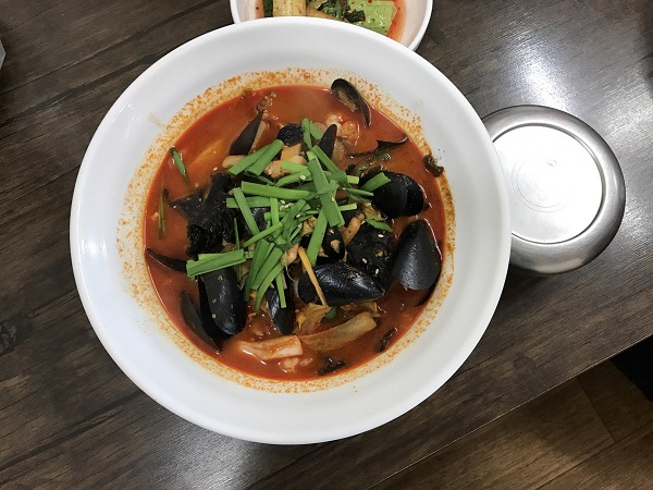 수요미식회 등에 출연한 초당순두부 전통 맛집, 강릉 김우정